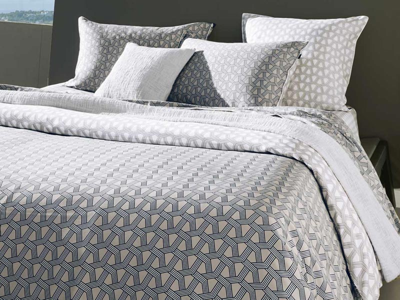 Hugo Boss Nuits de rêve, literie et linge de lits à Nantes St Herblain